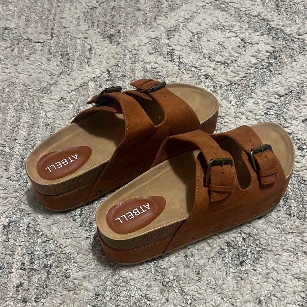 Women's Tan Slide Sandals